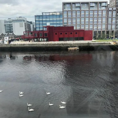3bed 3bath Liffey River View * 都柏林