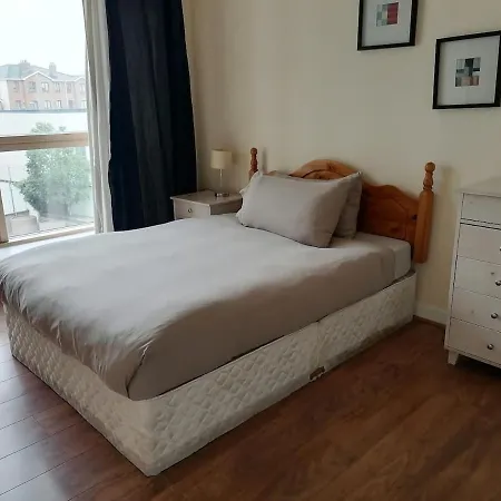 3bed 3bath Liffey River View Апартаменты *